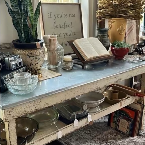 Meet your Posher, Christine - Picture 3 of 6